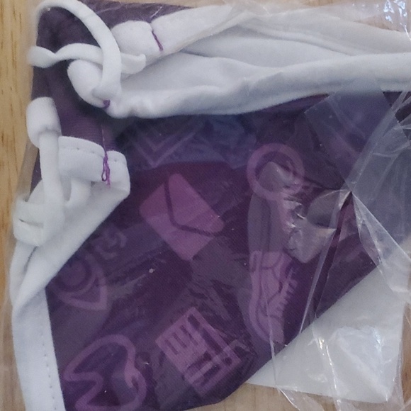 Travel First Aid/Sick Kit - Picture 6 of 10